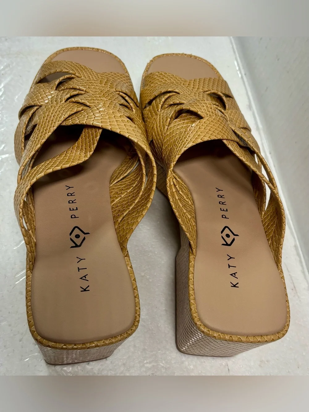 Katy Perry Busy Bee Tan Faux Python  Cross Slide Sandals Woven Platform Slides